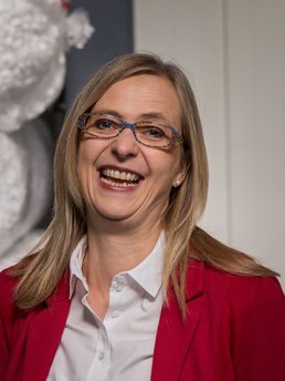 Referentin Dr. Frauke Hewer
